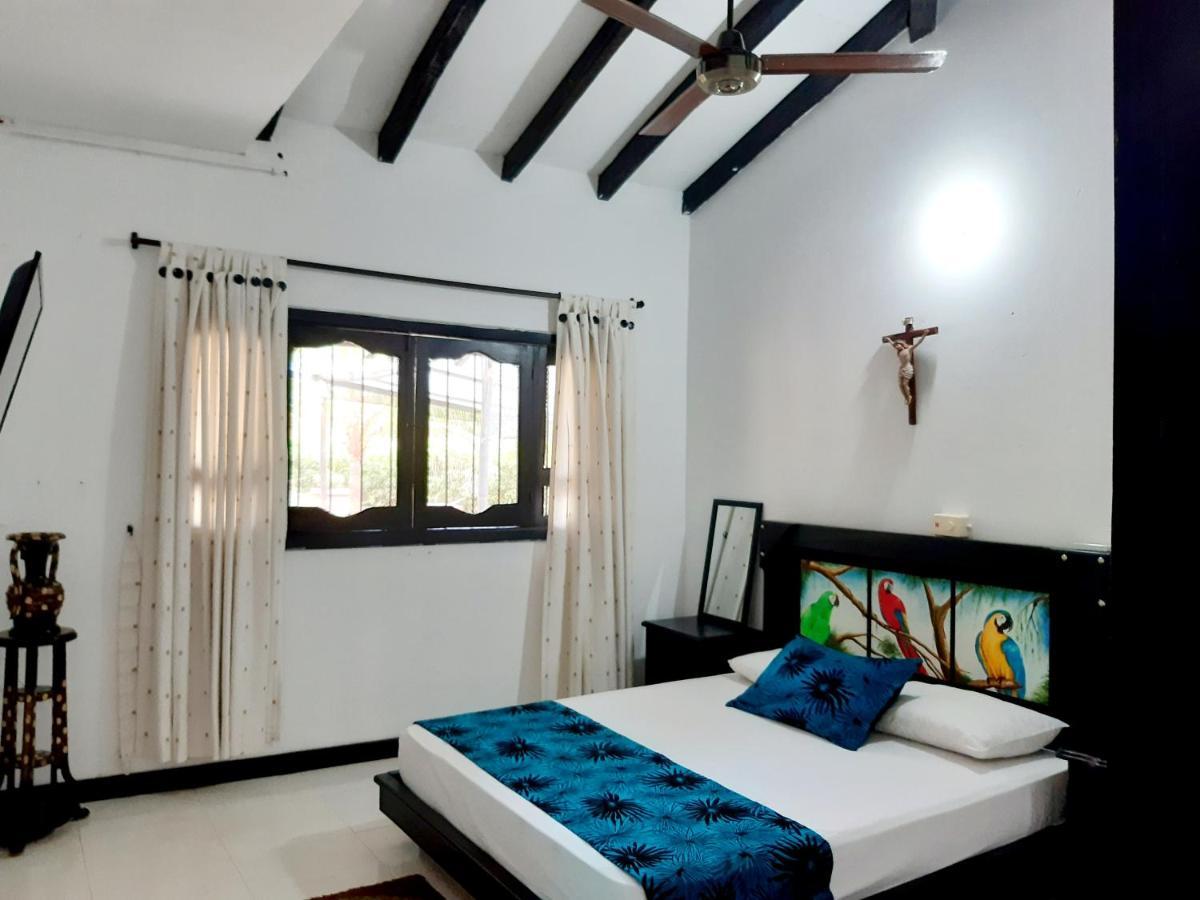 Casa Campo Emaus Caucasia Εξωτερικό φωτογραφία