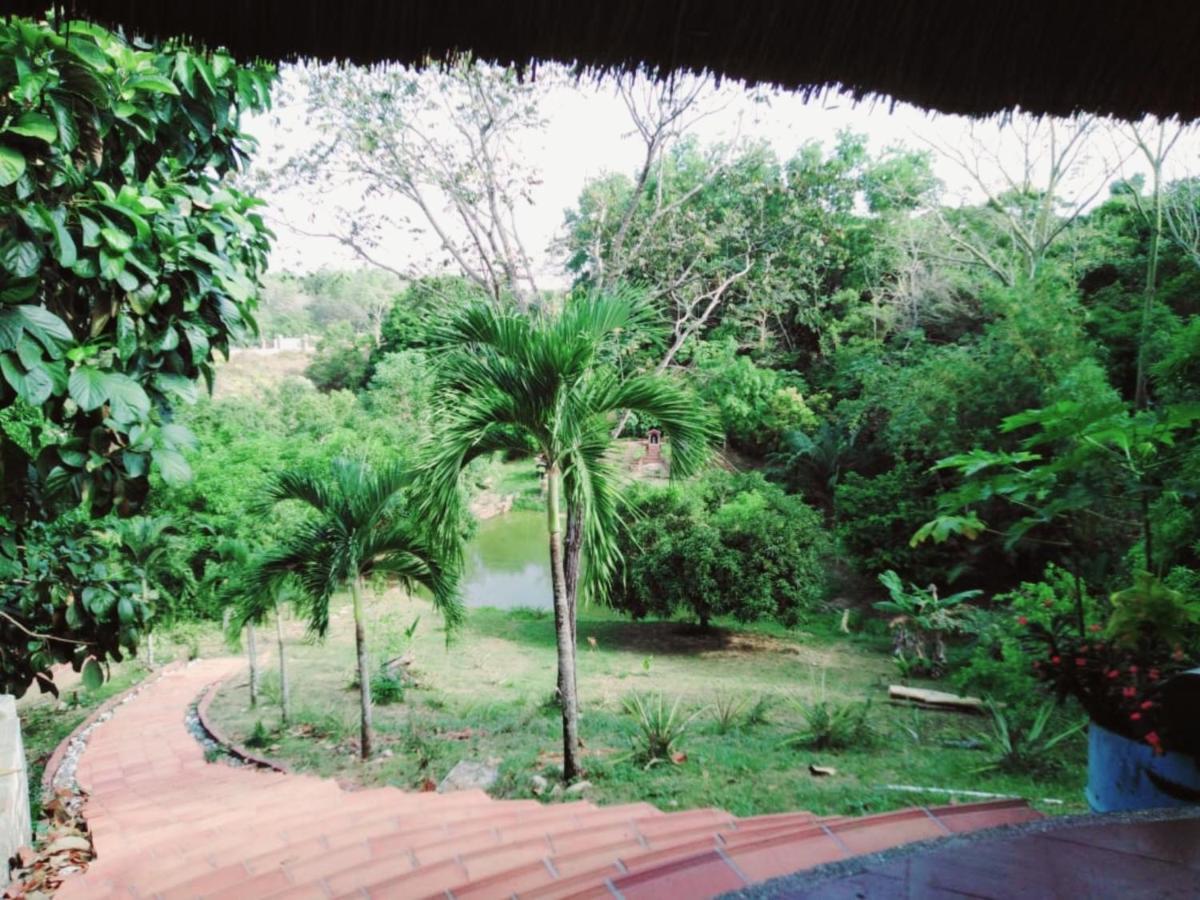 Casa Campo Emaus Caucasia Εξωτερικό φωτογραφία